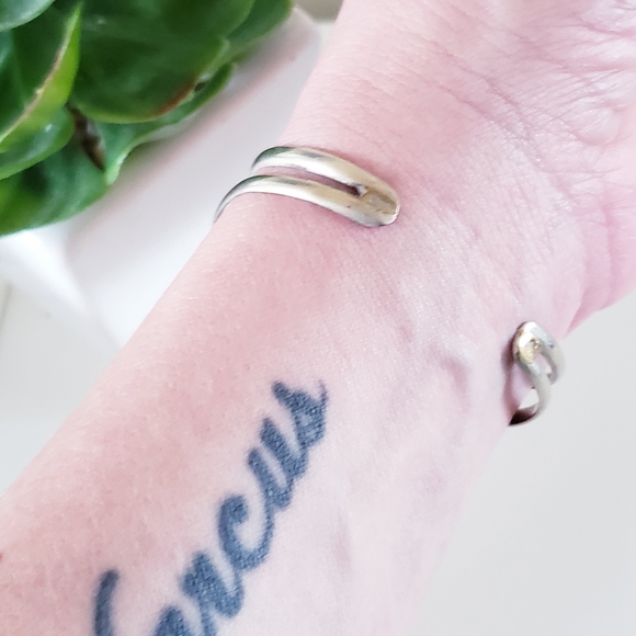 Vintage Navajo Alpaca Mexico & Turquoise Cuff Bangle - Picture 8 of 11